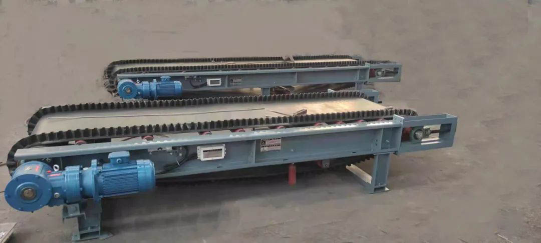 山西陽泉配比（連續(xù)計(jì)量）定量給料機(jī)兩臺